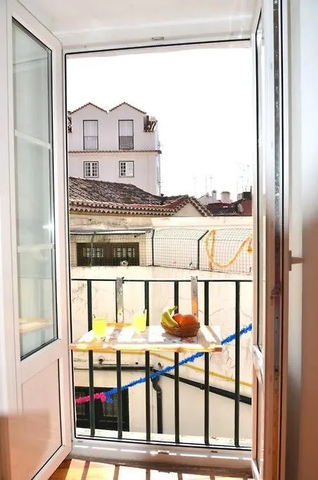 Alfama III - French Balcony And Smart Check-In Apartment Lisbon Portugal